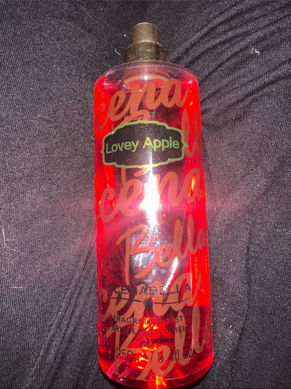 Scena Bella Lovey Apple scent -